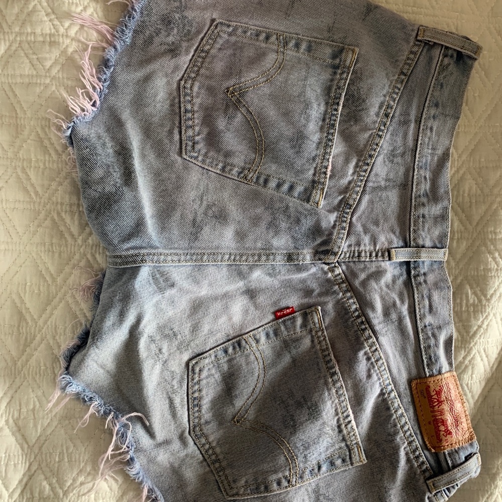 Levi cut off denim shorts